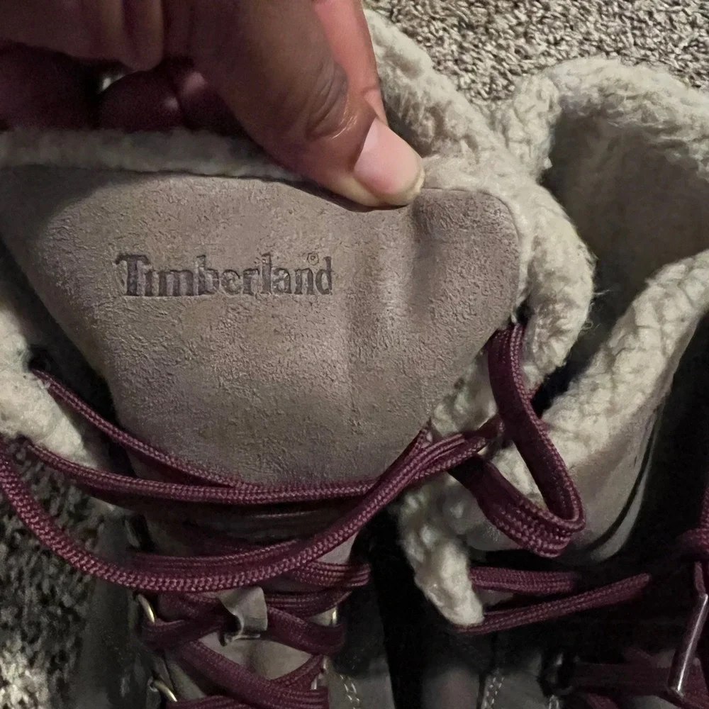 Timberland Taupe Leather Faux Fur Lined Lace Up Hiking Boots Burgundy Accents
